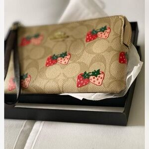 Mini walet strawberry cute🍓🍓🍓
